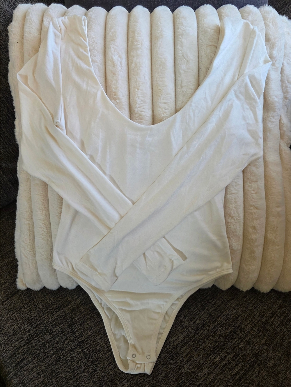 Nanamacs Women's Cream Long-Sleeve Scoop Neck Bodysuit